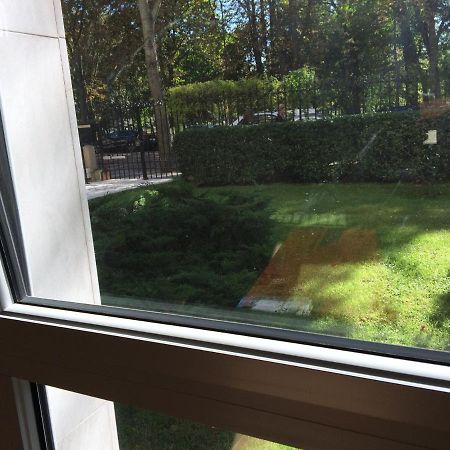 Tres Beau Studio Neuilly-sur-Seine Eksteriør billede